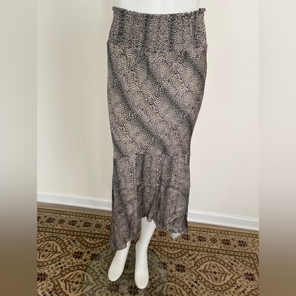 NWT chaser skirt high low sheeta print size m - Picture 1 of 4